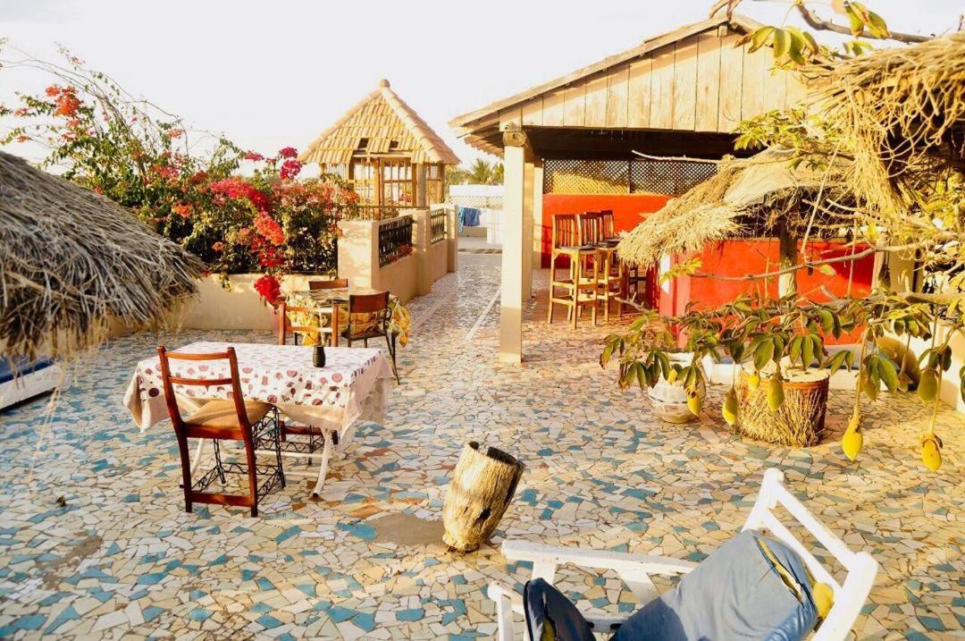 فندق Chez Titi سانت - لويس المظهر الخارجي الصورة